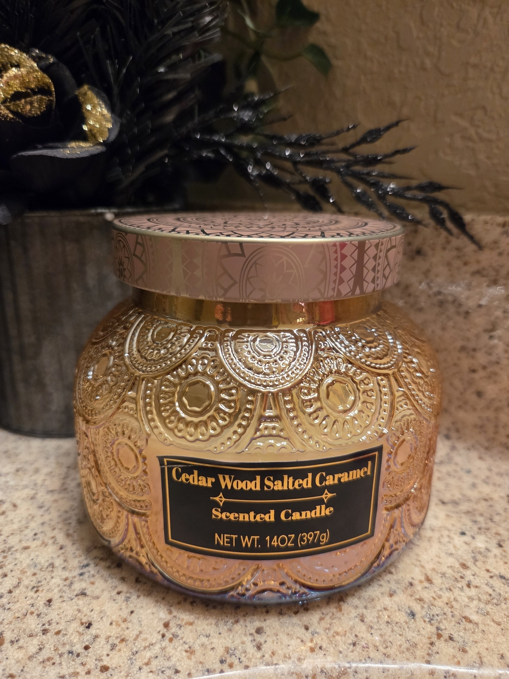 Cedar Wood Salted Caramel Scented Candle